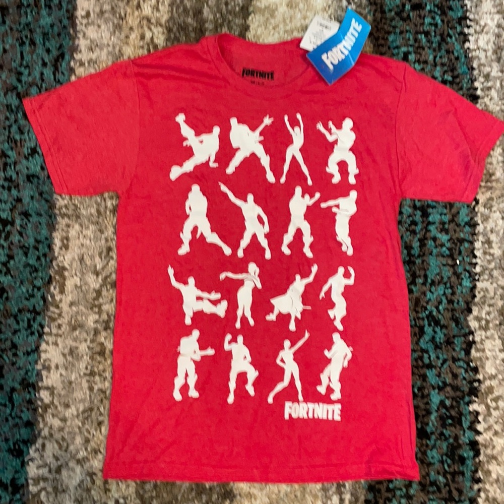 NWT Fortnite T-shirt Men’s Size Small